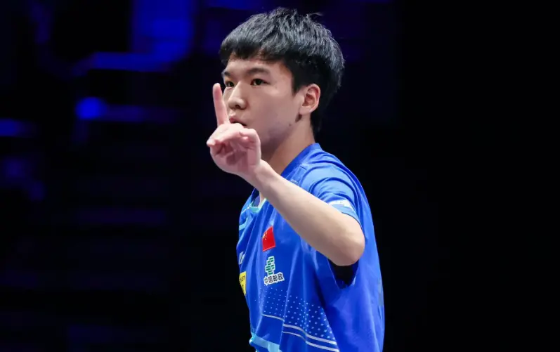 火力全开击溃非洲冠军！向鹏3-1挑落阿萨尔，晋级横滨冠军赛16强