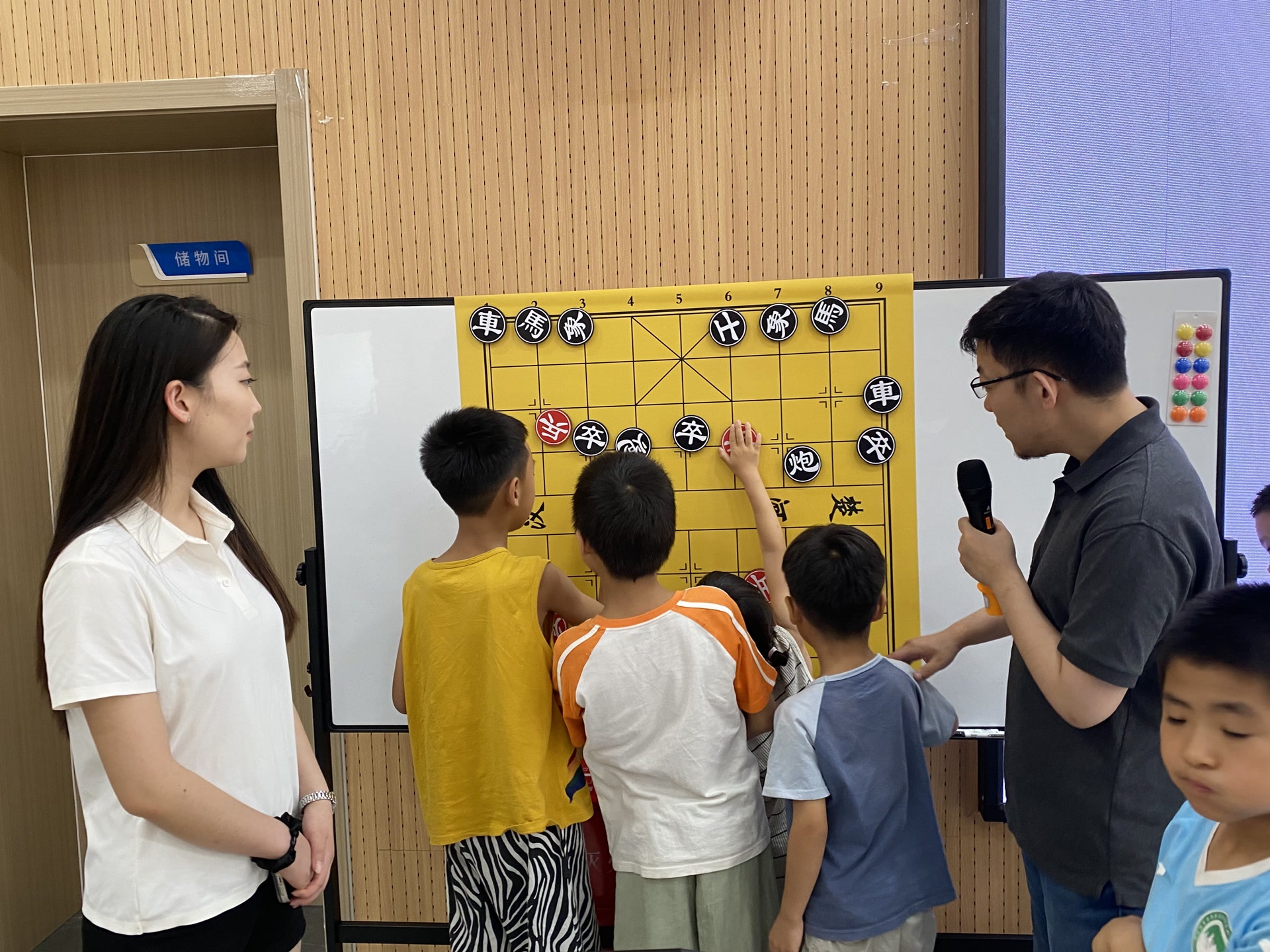 沉浸式感受象棋魅力 东高地街道“棋星启程”象棋活动举行