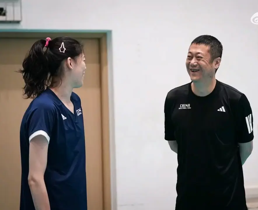 中国女排世锦赛争奖牌或有希望，李盈莹积极康复中，赵勇有底气了