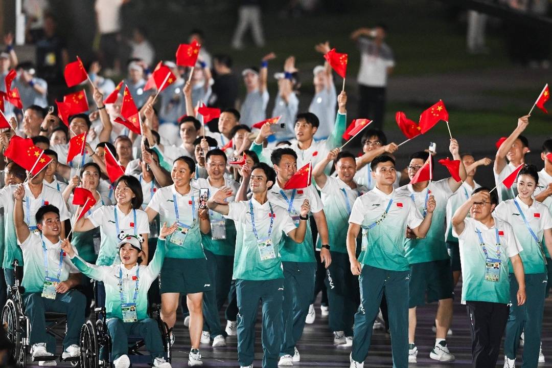 揭秘世运会中国体育代表团领奖装备：以绿色科技演绎中国力量