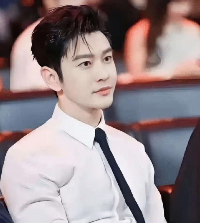 叶珂官宣生了，与黄晓明的爱恨情仇再成焦点！