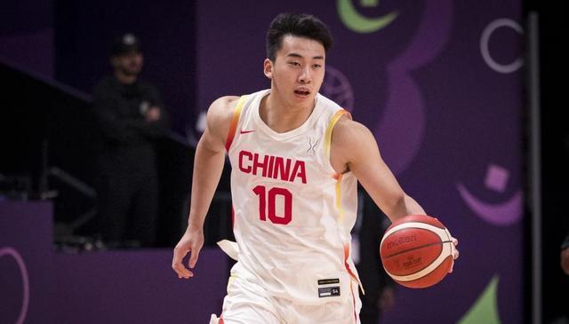 王俊杰进攻万花筒，和杨瀚森是绝配，郭士强不培养他还能培养谁
