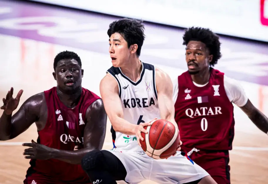 两战52+13难求一胜：古德温被赞NBA运控级别 媒体人调侃提前备战CBA