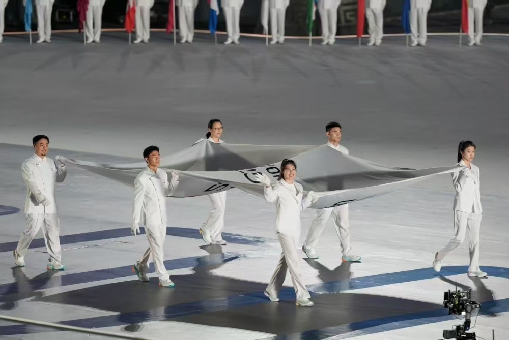 他们担任执旗手、参演《缤纷之约》——“重庆面孔”闪耀成都世运会开幕式