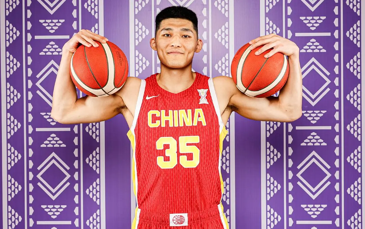 亚洲杯连胜！男篮3点变化，两投手走出低迷，王俊杰替郭士强喊冤