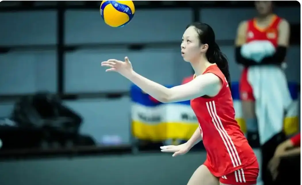 三喜临门！中国女排再添接应新星，实力不输杨舒茗，或被赵勇赏识