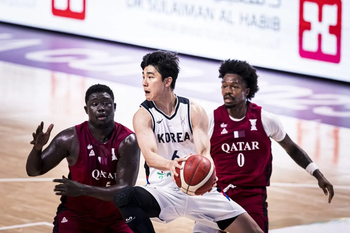 14分大胜！男篮劲敌斩获首胜，双核合砍46+13，CBA强人19+7难救主