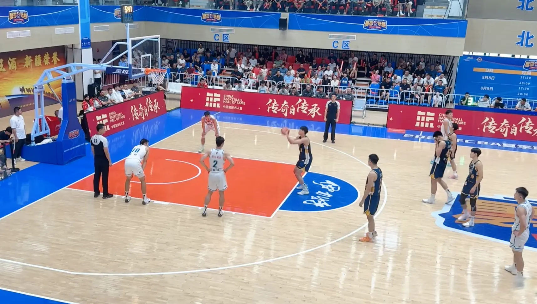 广东7分险胜获开门红！杜锋藏起锋芒，张文逸爆发，杨溢拉胯11中3