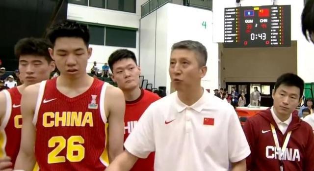 CCTV5直播！中国男篮对阵约旦，胡明轩赵睿发挥关键，剑指三连胜