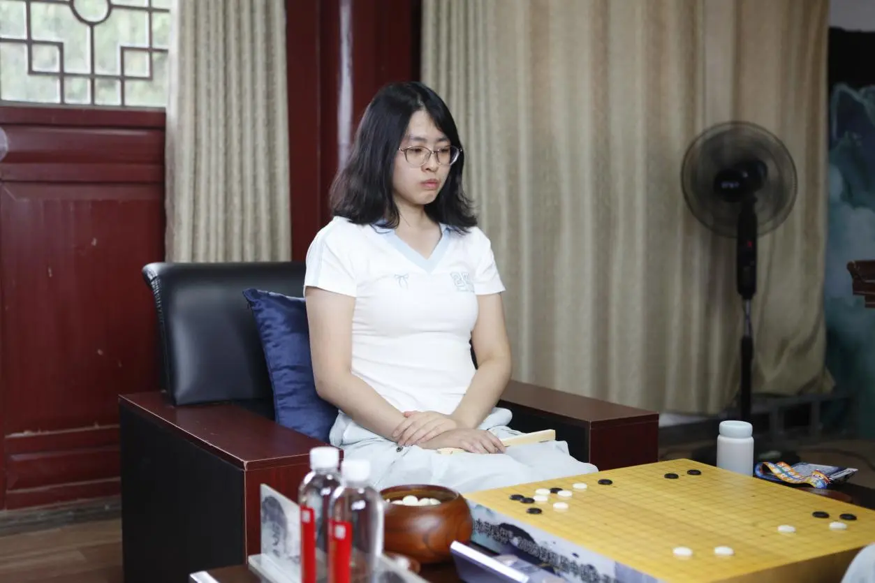 “白水苹果杯”女子国手战罗楚玥逆袭夺冠，吴依铭鱼和熊掌未能兼得