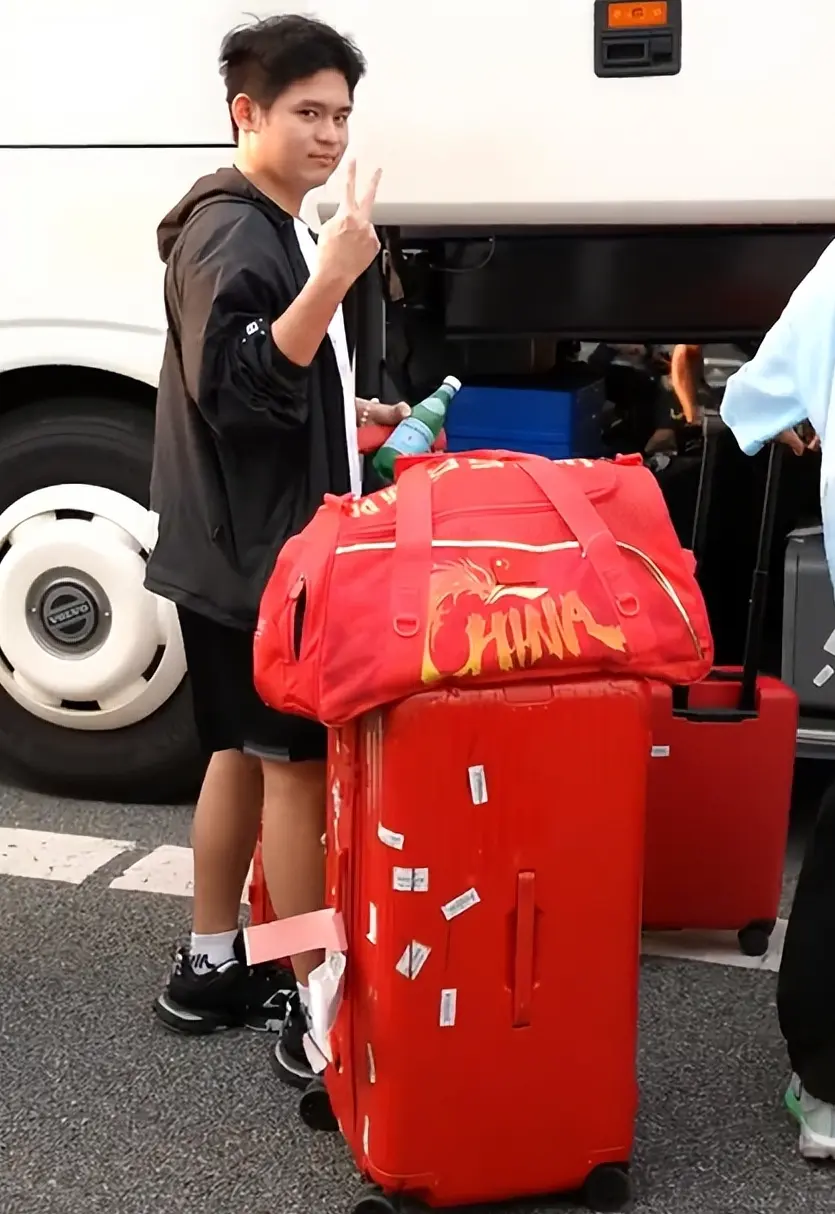 国乒开启训练！孙颖莎林诗栋出席抽签仪式，王楚钦迎短暂休整期
