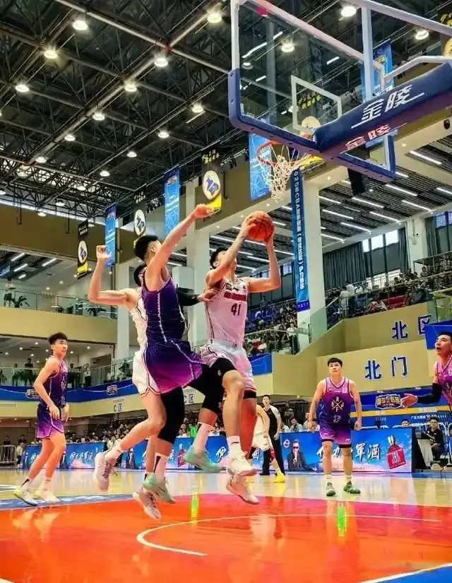 20+10+6+3！广东18岁小将统治攻防 任骏飞亲自上场教导 杜锋很满意