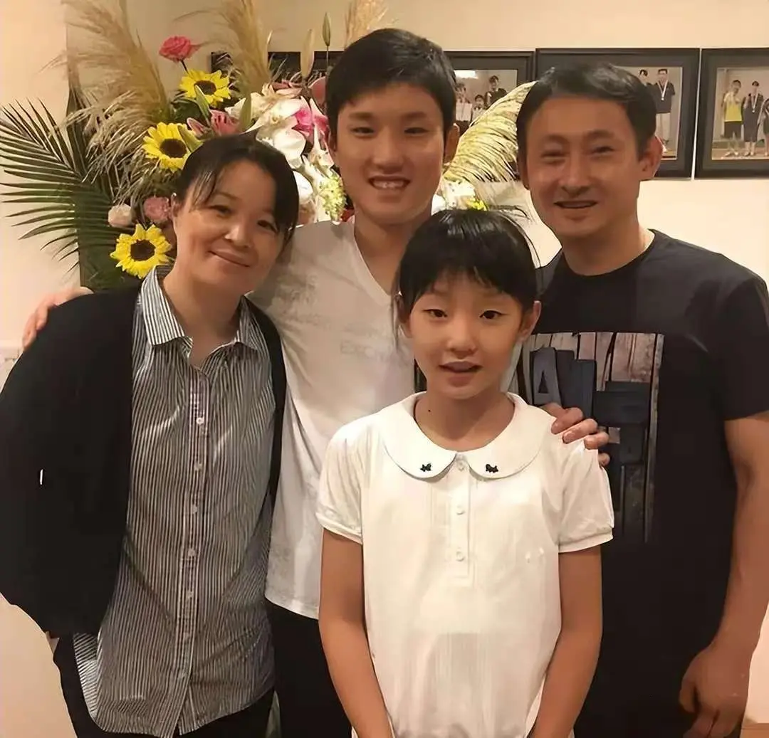 张本智和的父亲在网上求饶！张本智和这次败光了人缘