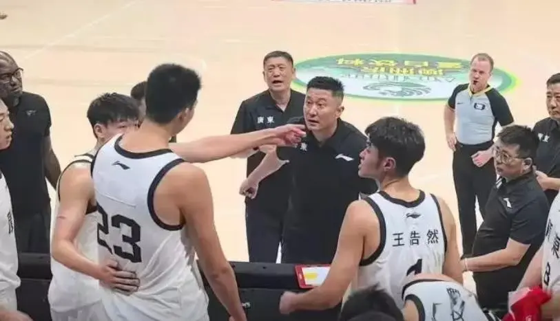 徐昕近期将开广东队，经纪人董昊暗示可能加盟青岛男篮