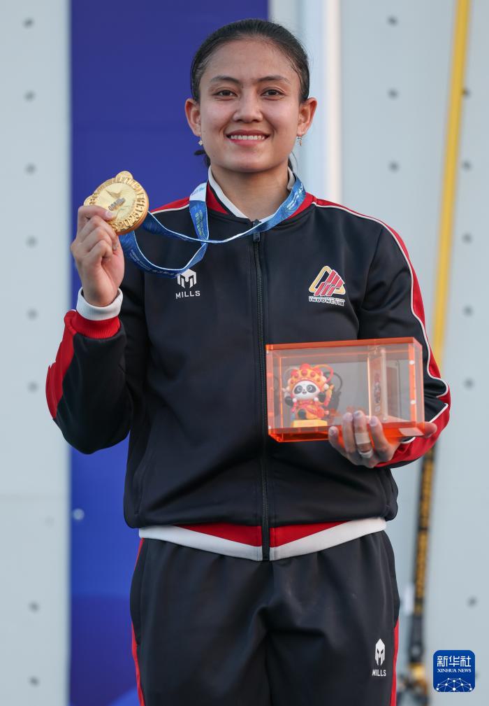 成都世运会丨攀岩——女子速度个人四条道：中国选手覃于妹获得亚军
