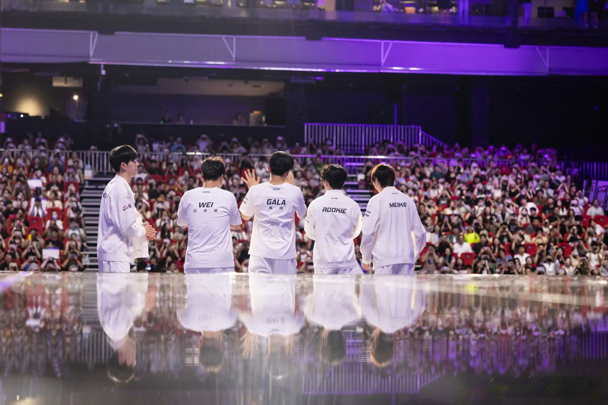 海外网友热议AL击败IG：巨大的BP差距！经过BLG充电后，AL回来了