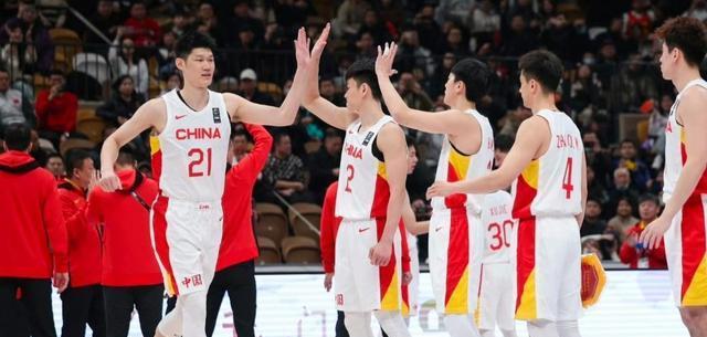 四连胜挺进四强！目前的这支中国男篮成功了吗？郭士强成功了吗？