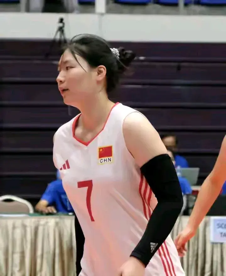 中国女排世锦赛名单公布: 李盈莹复出 高意赫然在列