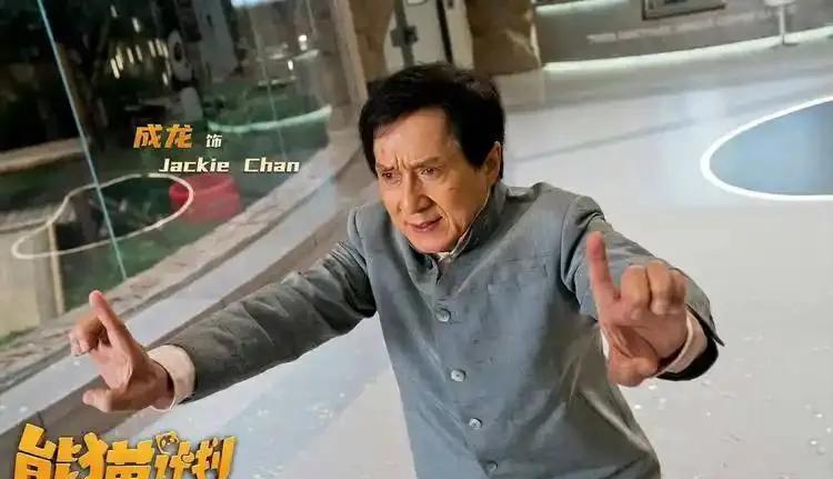 成龙功夫真伪探：拳脚搏命外，更藏一颗演员心