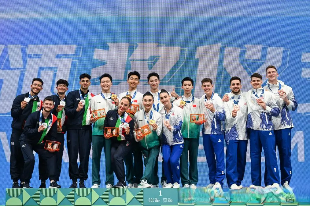 成都世运会丨“00后”当家 健美操五人操中国队夺冠