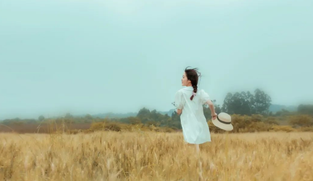 一个女人最大的幻觉：就是下一个男人会更好。在婚姻里，如果女人缺乏成长的能力，换再多男人也不会幸福