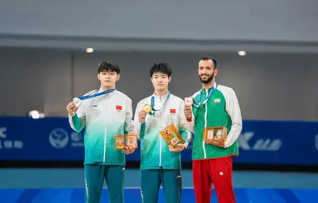 两场比赛 四枚奖牌 中国自由式轮滑闪耀世运
