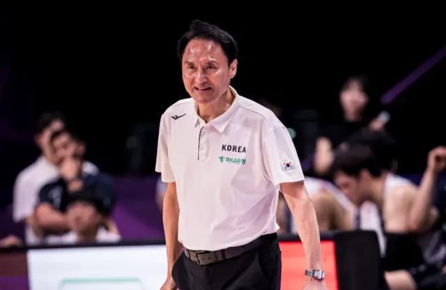 不服气？输给中国男篮后，韩国主帅曝输球原因，只称赞了一人