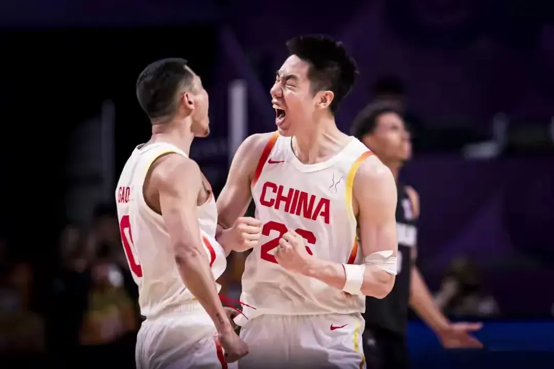 中国男篮大胜新西兰！球队评价:全民皆兵&团队致胜，最大功臣是他