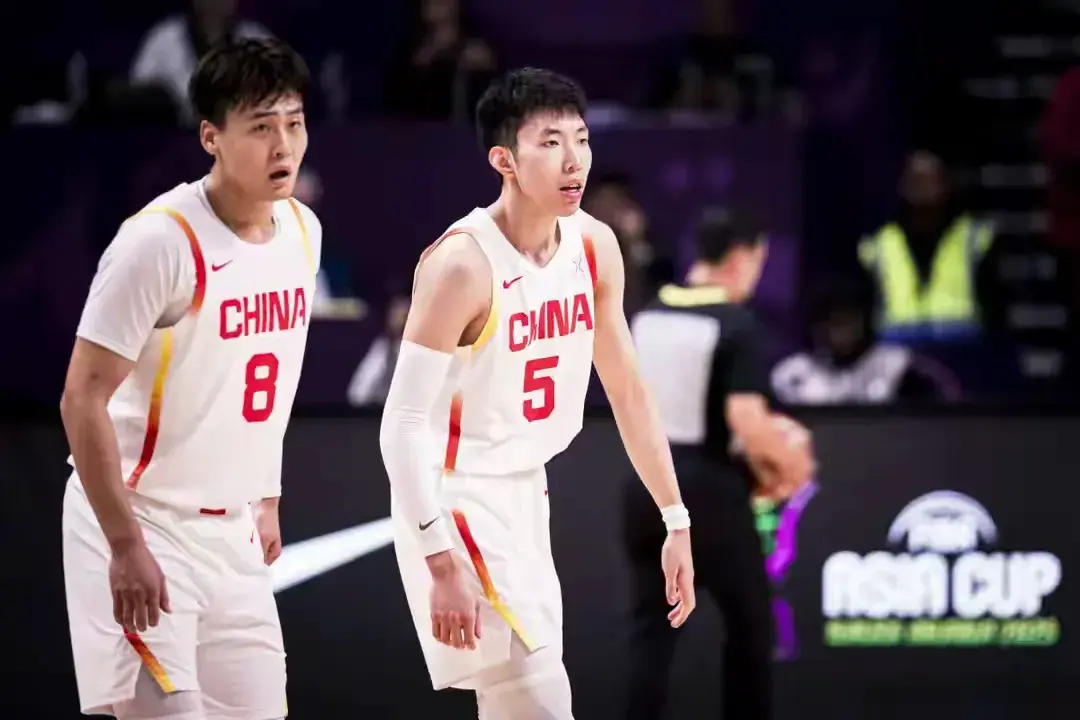 中国男篮大胜新西兰！球队评价:全民皆兵&团队致胜，最大功臣是他