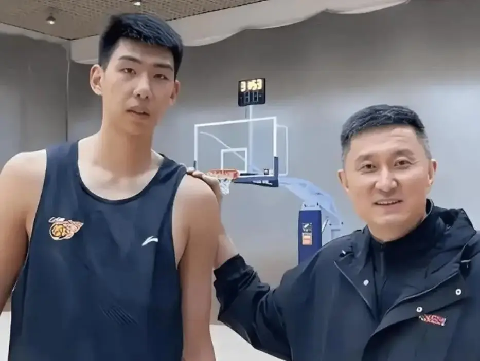 广东内线新星持续爆发，租借徐昕或是最优解；北控匹配陈国豪报价