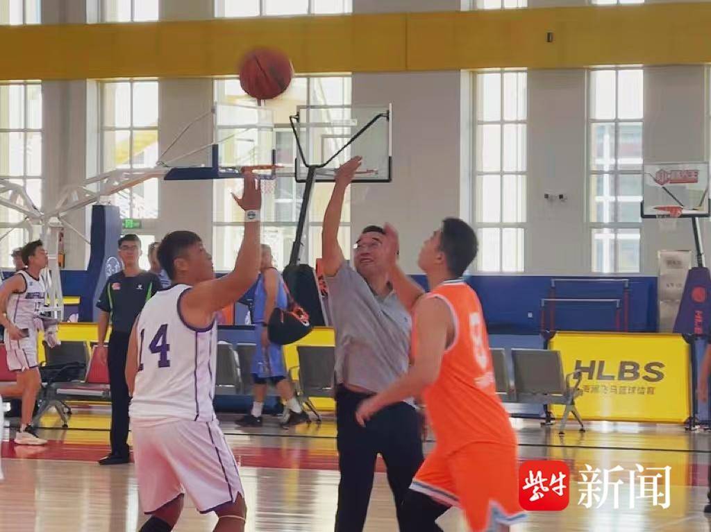 2025海峡两岸（江苏）体育嘉年华启动式暨第五届海峡两岸青年篮球邀请赛在江阴举行