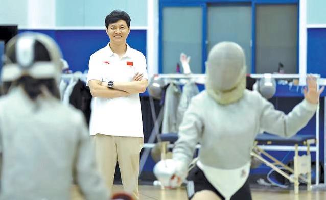 奥运冠军转战教练场，北京击剑队逆袭，他如何做到？