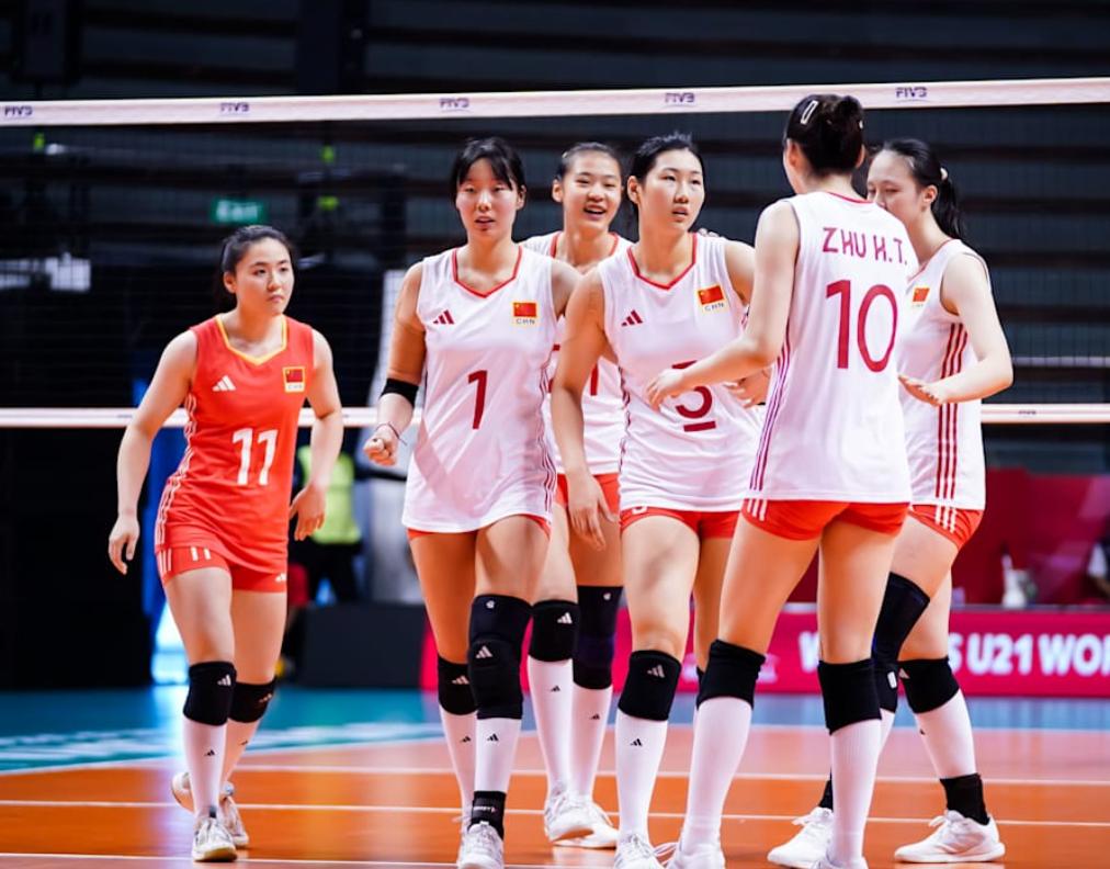 中国女排0-3意大利无缘四强：三核73扣24中半决赛对阵出炉