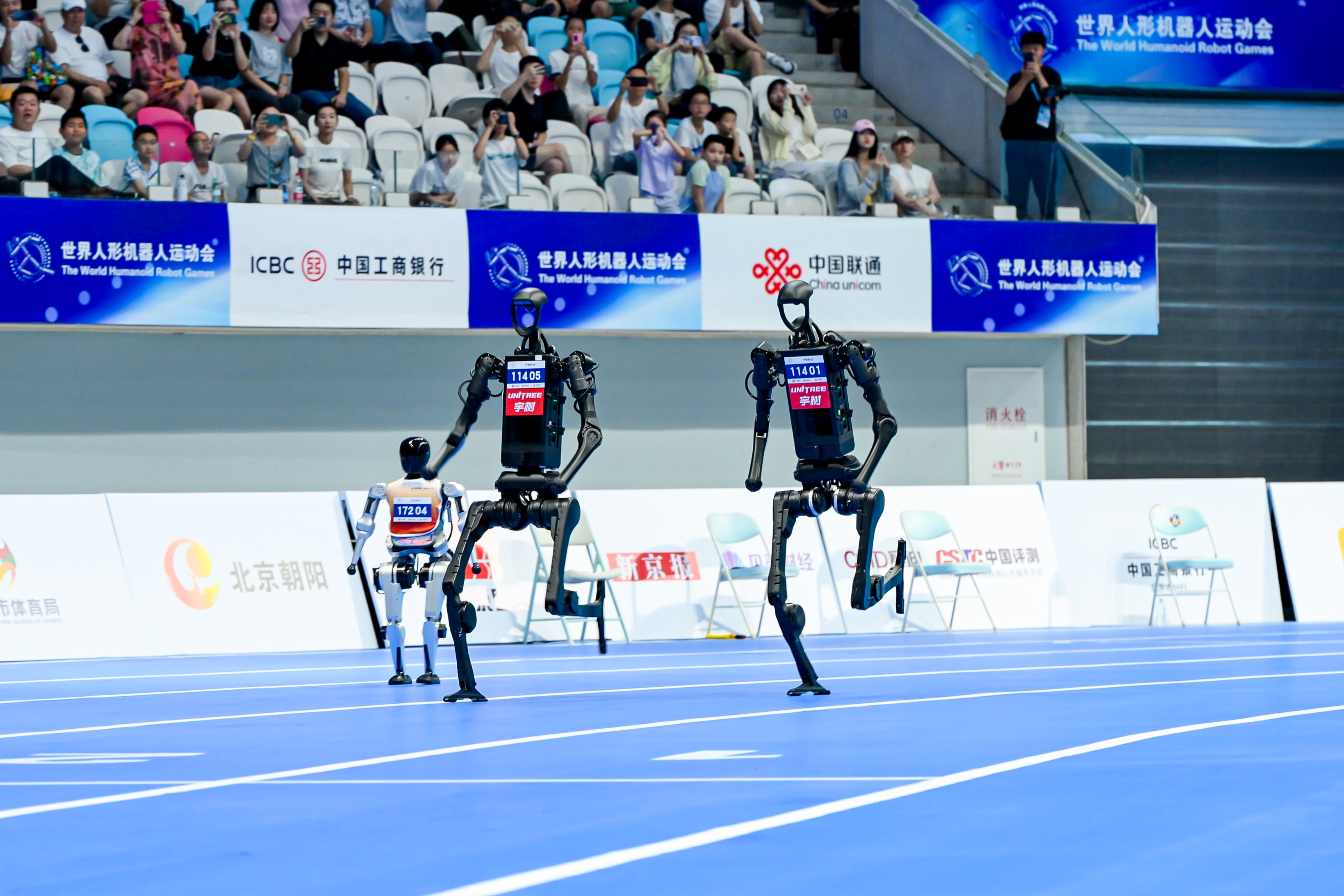 4x100米接力复赛决出四强，宇树科技、天工等晋级