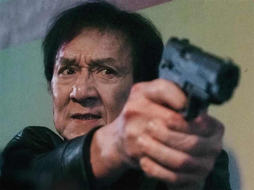 《捕风追影》爆了，成龙这次要捅破港产片天花板，却打不过梁家辉