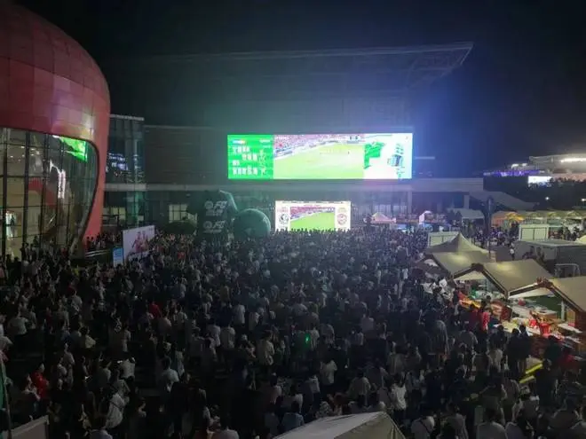 如皋苏超之夜！足球+文化+美食，今晚18:15一起嗨！