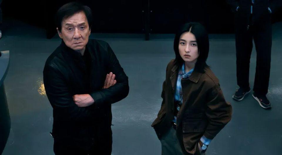 《捕风追影》爆了，成龙这次要捅破港产片天花板，却打不过梁家辉