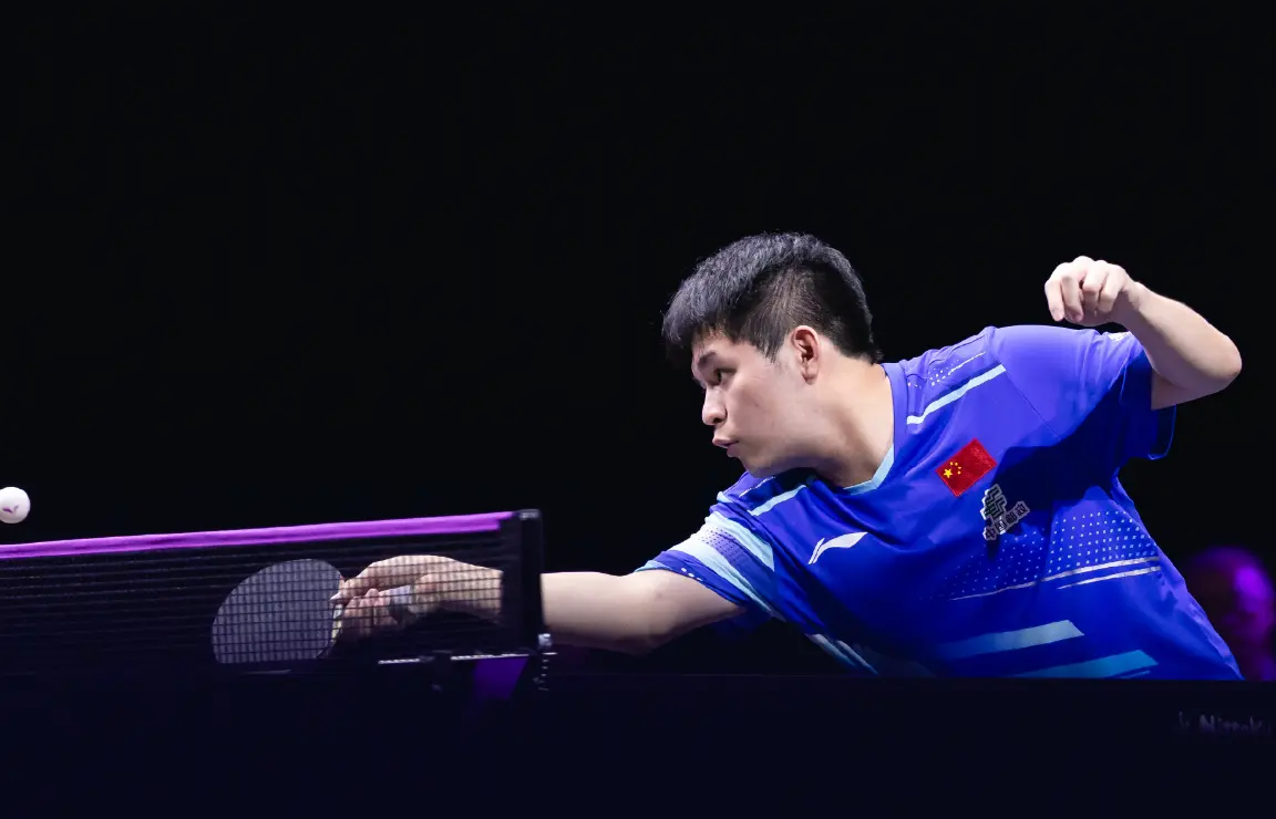 世界第一首战告捷！3-0横扫澳大利亚华裔，林诗栋晋级男单32强