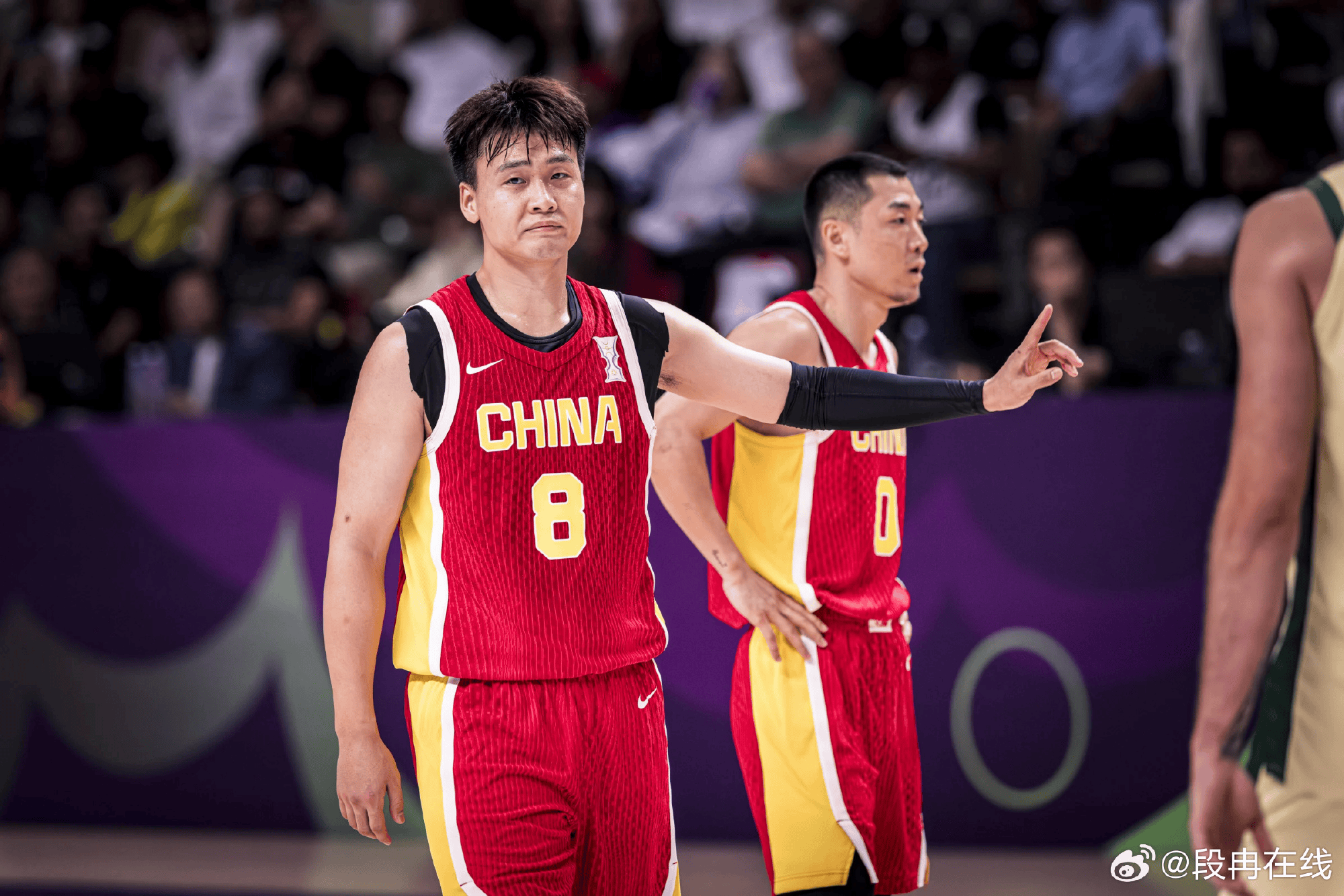 媒体人：我们有多久没有看到这样杀红眼的中国男篮了？