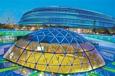 全球首个人形机器人运动会精彩瞬间（新时代画卷）