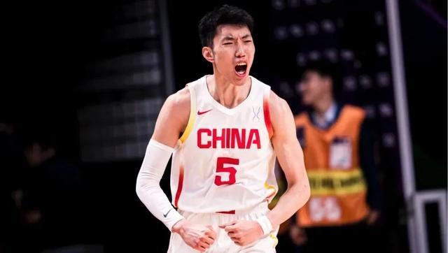 决赛站着输！最不被看好的中国男篮成为中国篮球今夏最争气的球队