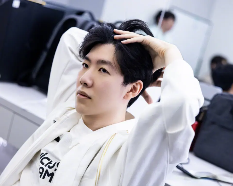 Theshy黑称事件后，官方已加强现场管控，赛前播报文明语音提醒