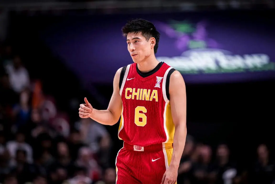 澳大利亚主帅盛赞中国2新星！未来的核心主力，不是胡金秋胡明轩