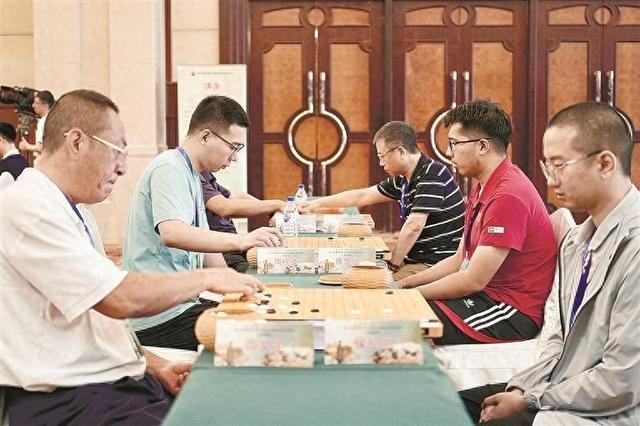 “汉酱杯”全国业余围棋大赛在连开枰
