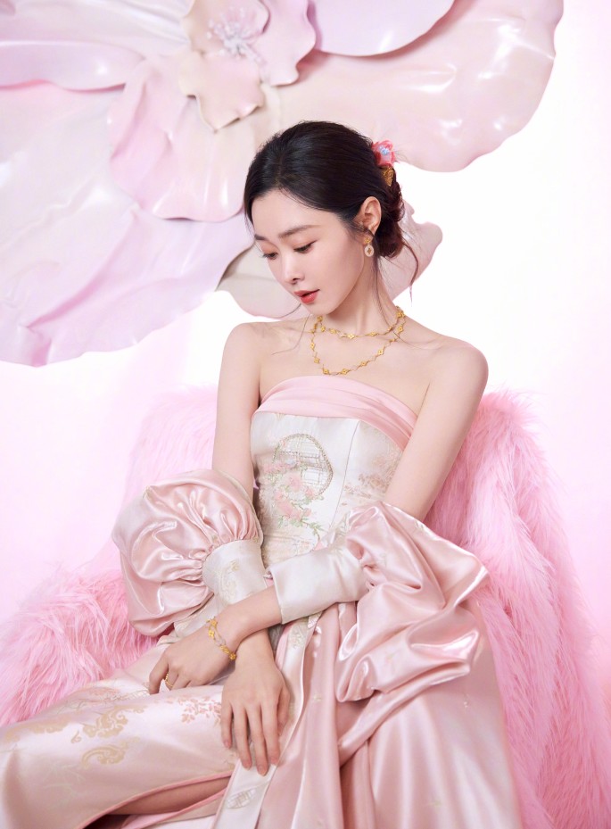 宋轶粉黛佳人新中式千金装