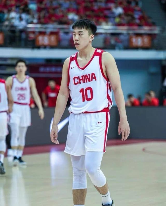 男篮亚洲杯后，CBA赛场该认清三个现实，给机会比用外援意义更大