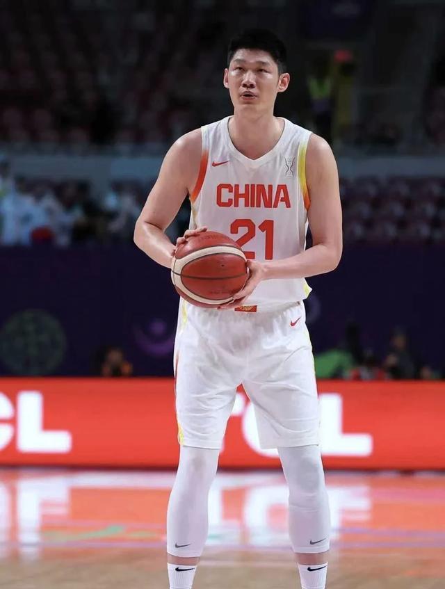 中国男篮89-90惜败澳大利亚！赛后评分：2人满分，没有赵睿