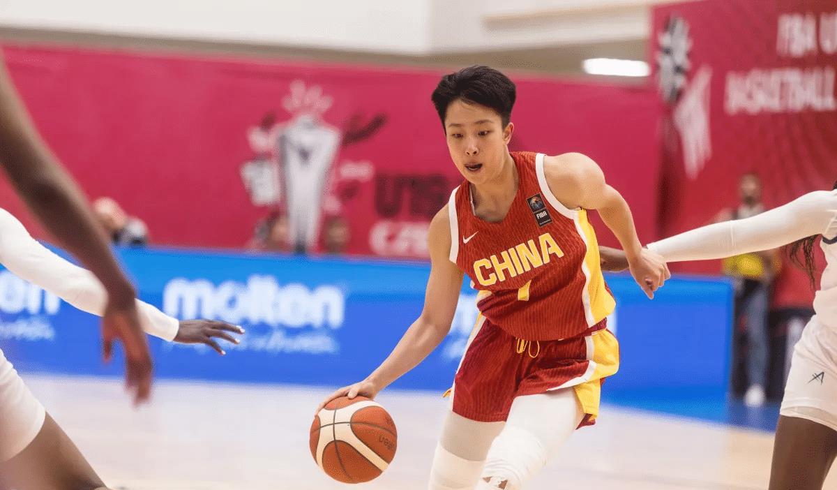 恭喜！中国女篮18岁1米75篮板王入队，宫鲁鸣主导换血：搭档张子宇？