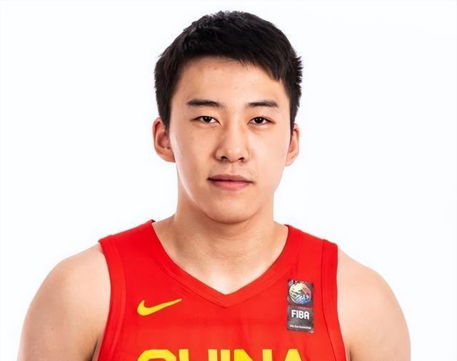 王俊杰为什么哭得很伤心？胡金秋说出原因，一席话太感人了