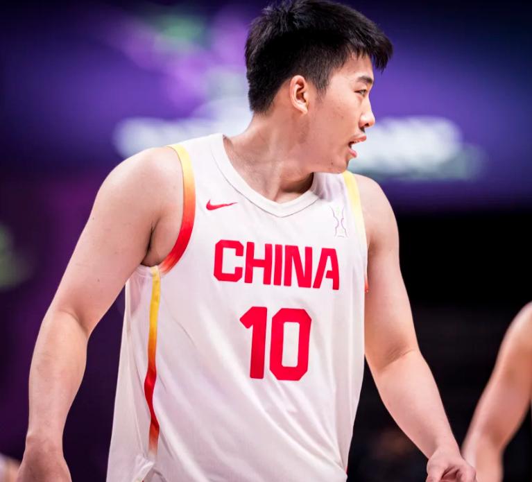 欧媒也关注20岁王俊杰：像颗璀璨珍珠各方面都领先！